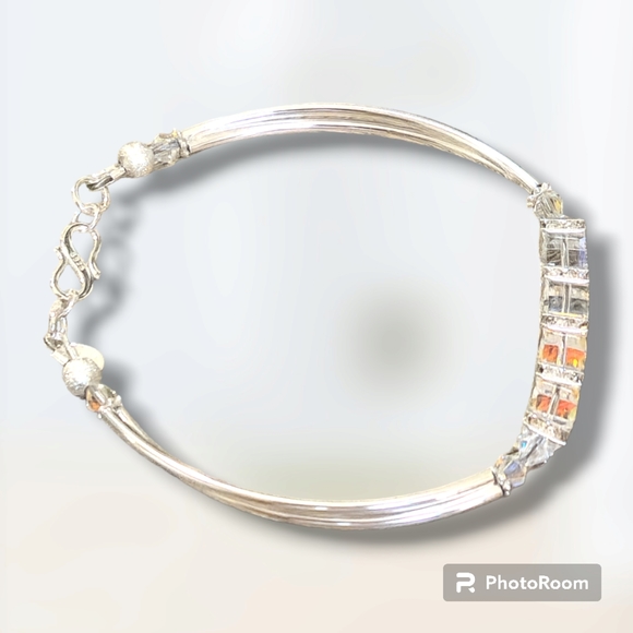 925 Silver & Austrian Crystal Bangle Bracelet - Picture 2 of 7